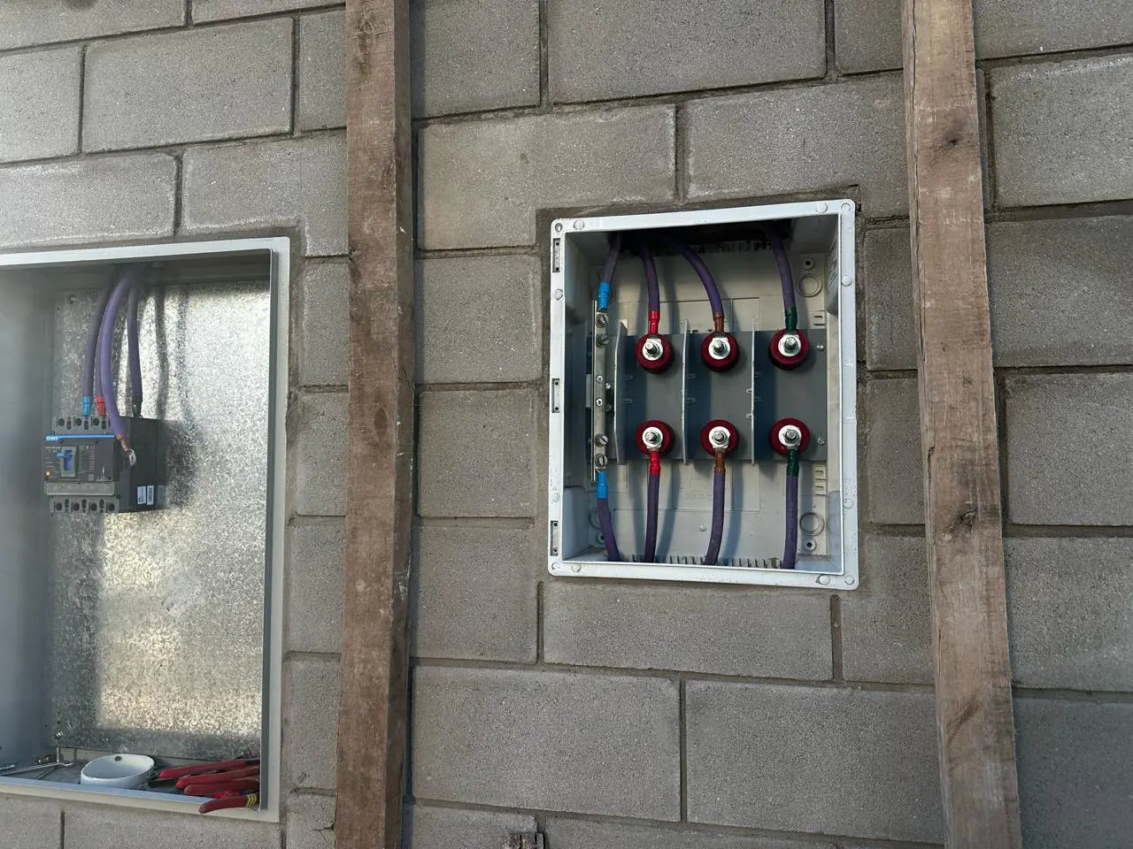 TABLEROS ELÉCTRICOS